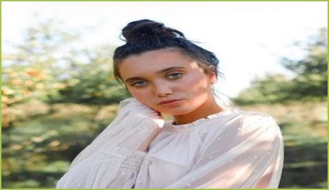 Hannah Meloche Age - Bio, Wiki, Height, Net Worth, Relationship (2023)